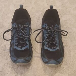 Men's Black and Blue Athletic Shoes